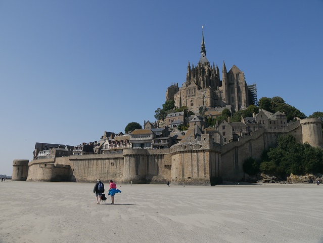 der Mont-Saint-Michel von der Ostseite aus gesehen