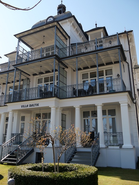 Villa Baltik an der Strandpromenade in Binz
