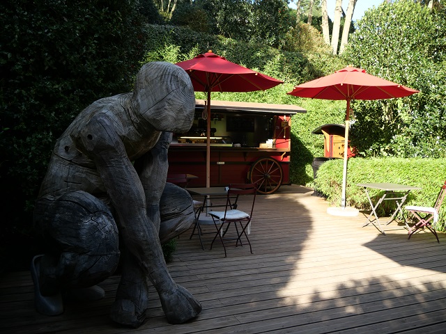 Gartencafé in den Jardins d'Étretat