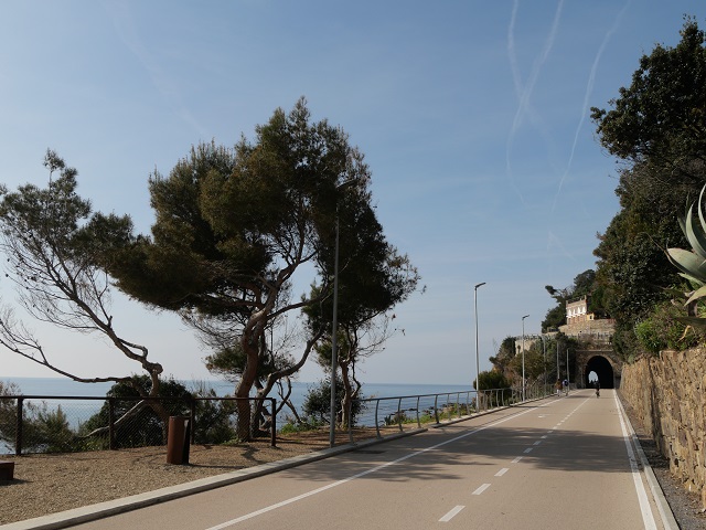 Radweg-Tunnel an der Torre Prarola 