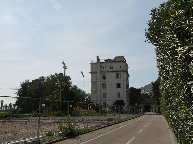 auf dem Radweg nach Ospedaletti Ligure