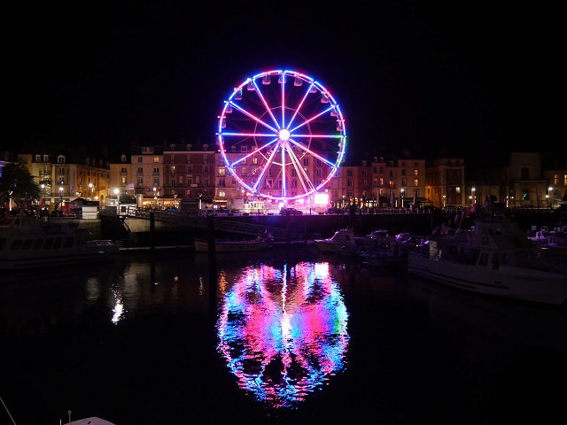 Riesenrad mit Spiegelung