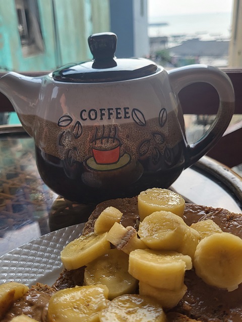 Bananentoast zum Frühstück im Baobab House
