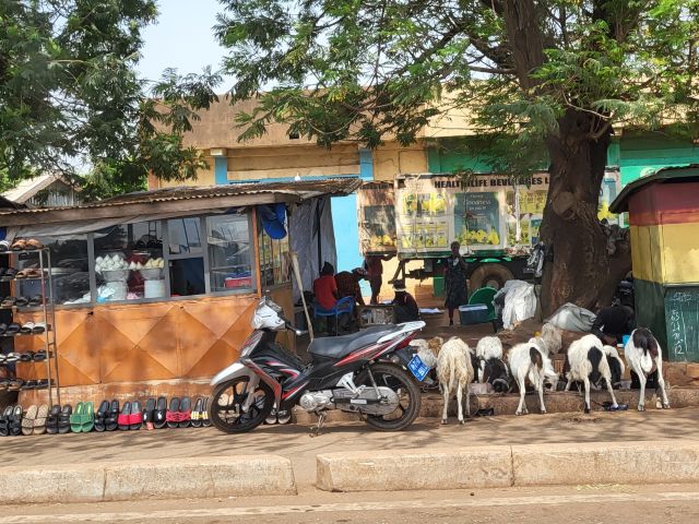 Straßenszene in Ghana - Nothern Region